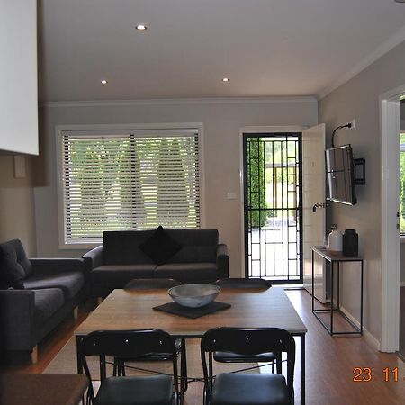 Grevillea Gardens Apartment 3 Bright Exterior foto