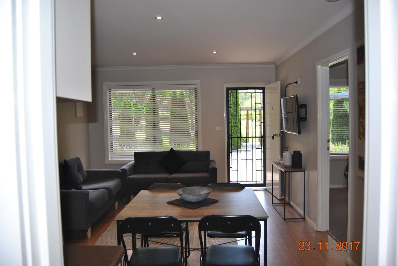 Grevillea Gardens Apartment 3 Bright Exterior foto